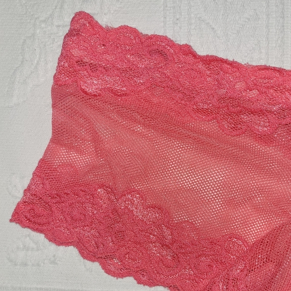 Secret Treasures lacy cheeky boyshort panties - Picture 3 of 6
